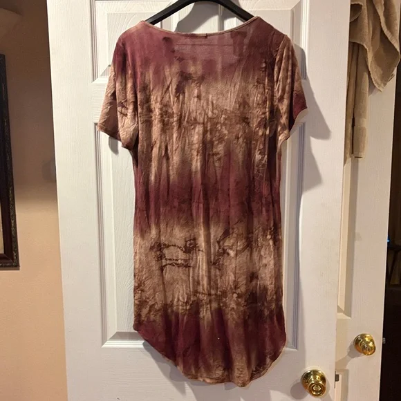 Tie-Dye V-Neck Women Top/dress - Picture 3 of 3